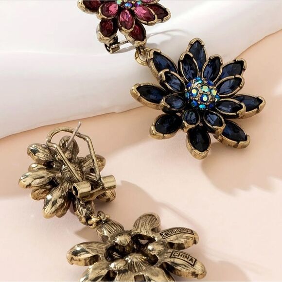 🌺 Heidi Daus Stunning Double Floral Earrings with Ruby and Blue Crystals 🌺 - Picture 4 of 5